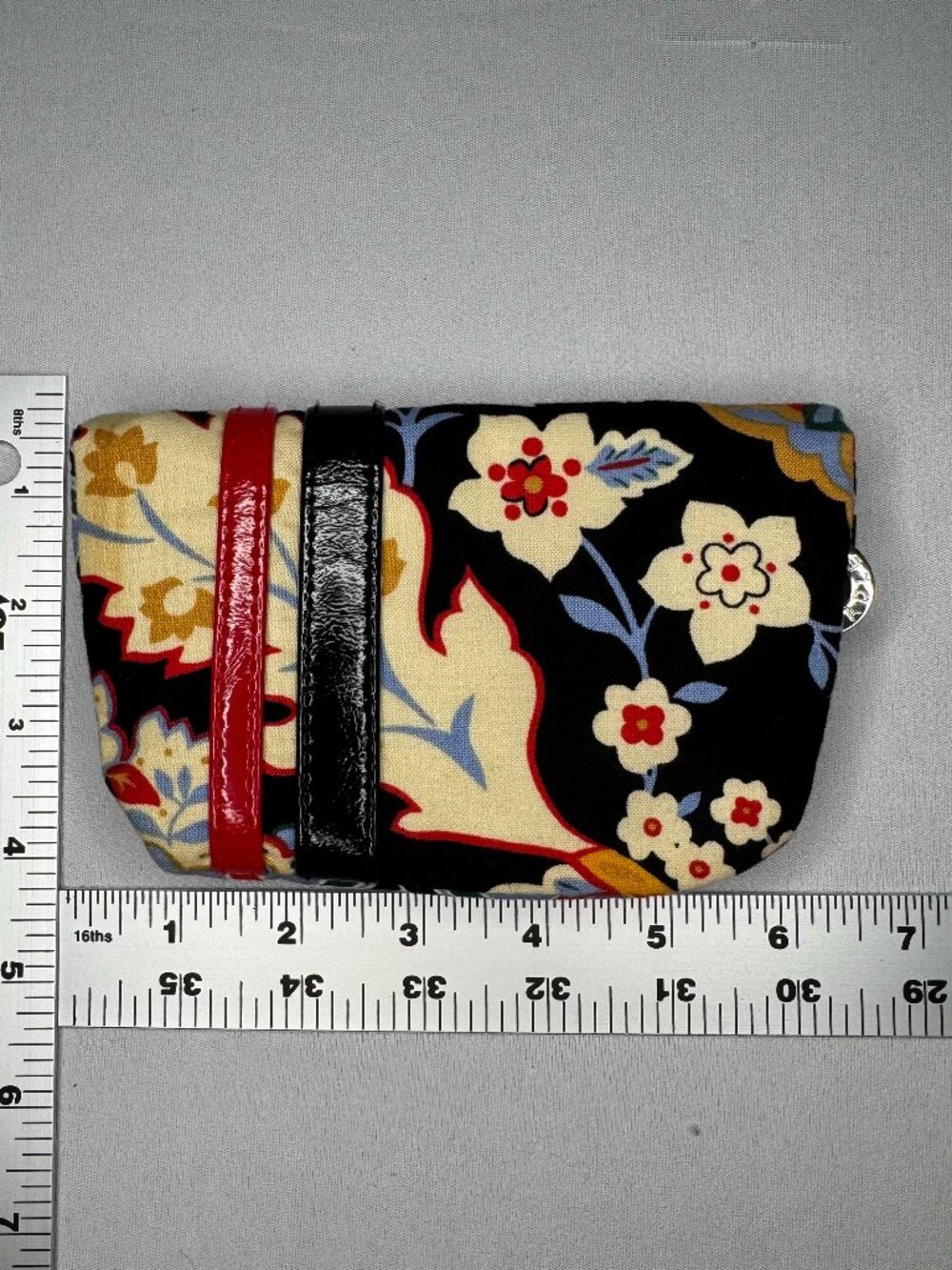 Vera Bradley Versailles One for the Money Kisslock Coin Purse Retired Frill - Picture 4 of 4